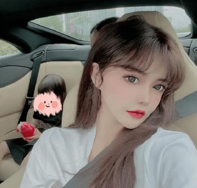 高弹体育生放烟花