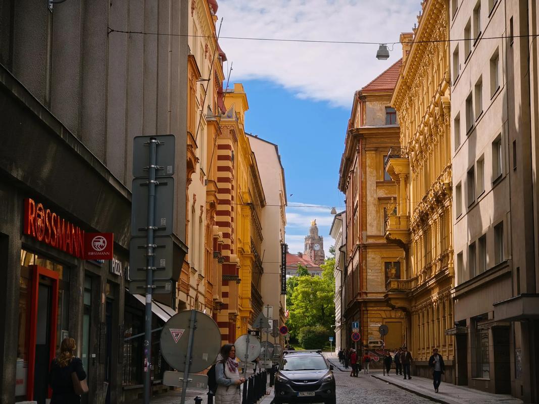 h黑料 黑料与成熟平台存在明显差距