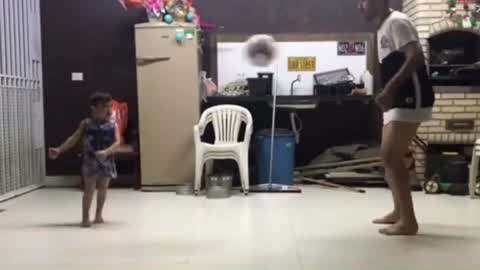 女生摸男生的丁丁