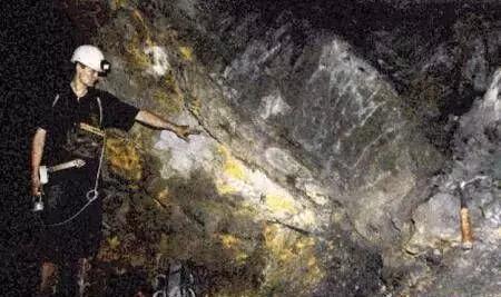 无限臀山nqknhk44 臀山请提供更多细节